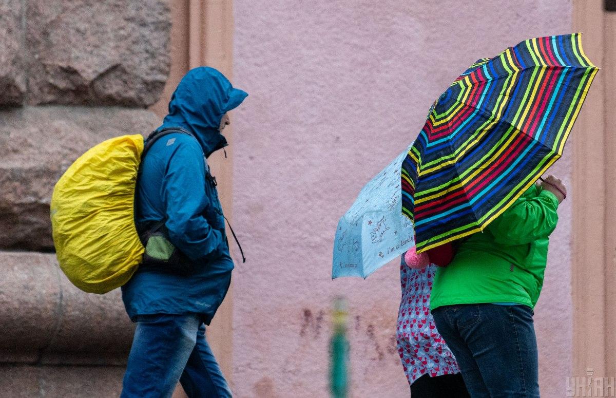 Сегодня в Украине будет дождливо / фото УНИАН Сегодня в Украине будет дождливо / фото УНИАН