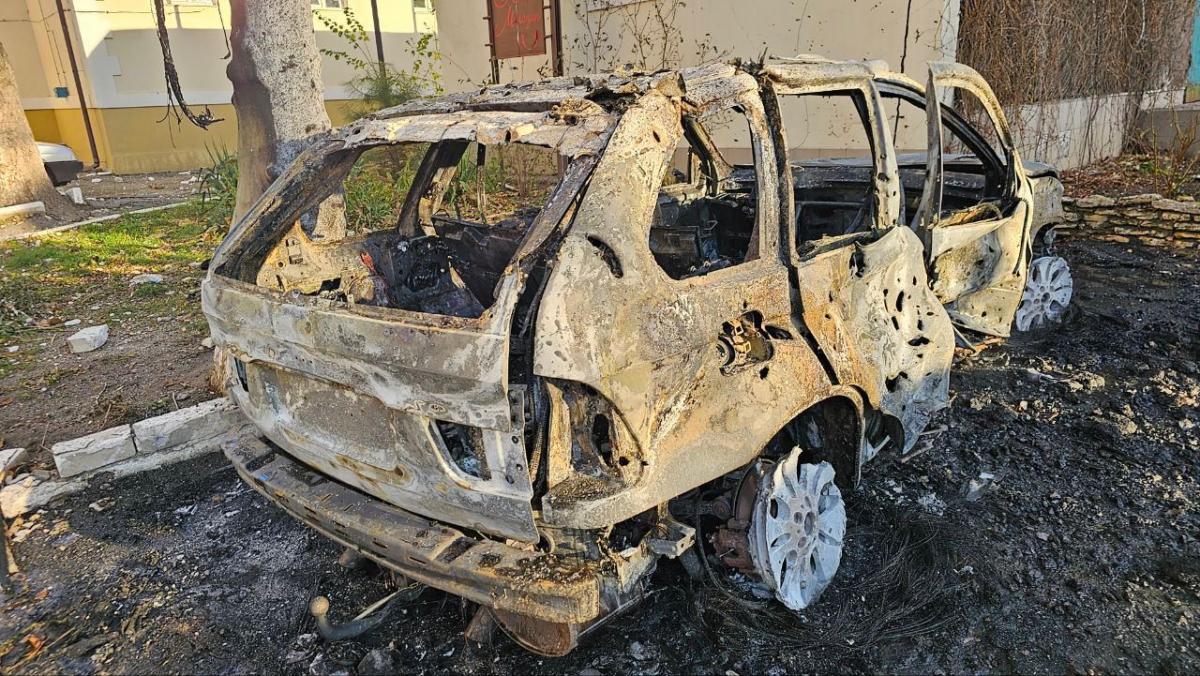 13 ноября российские террористы ударили по центру Херсона / фото t.me/olexandrprokudin 13 ноября российские террористы ударили по центру Херсона / фото t.me/olexandrprokudin