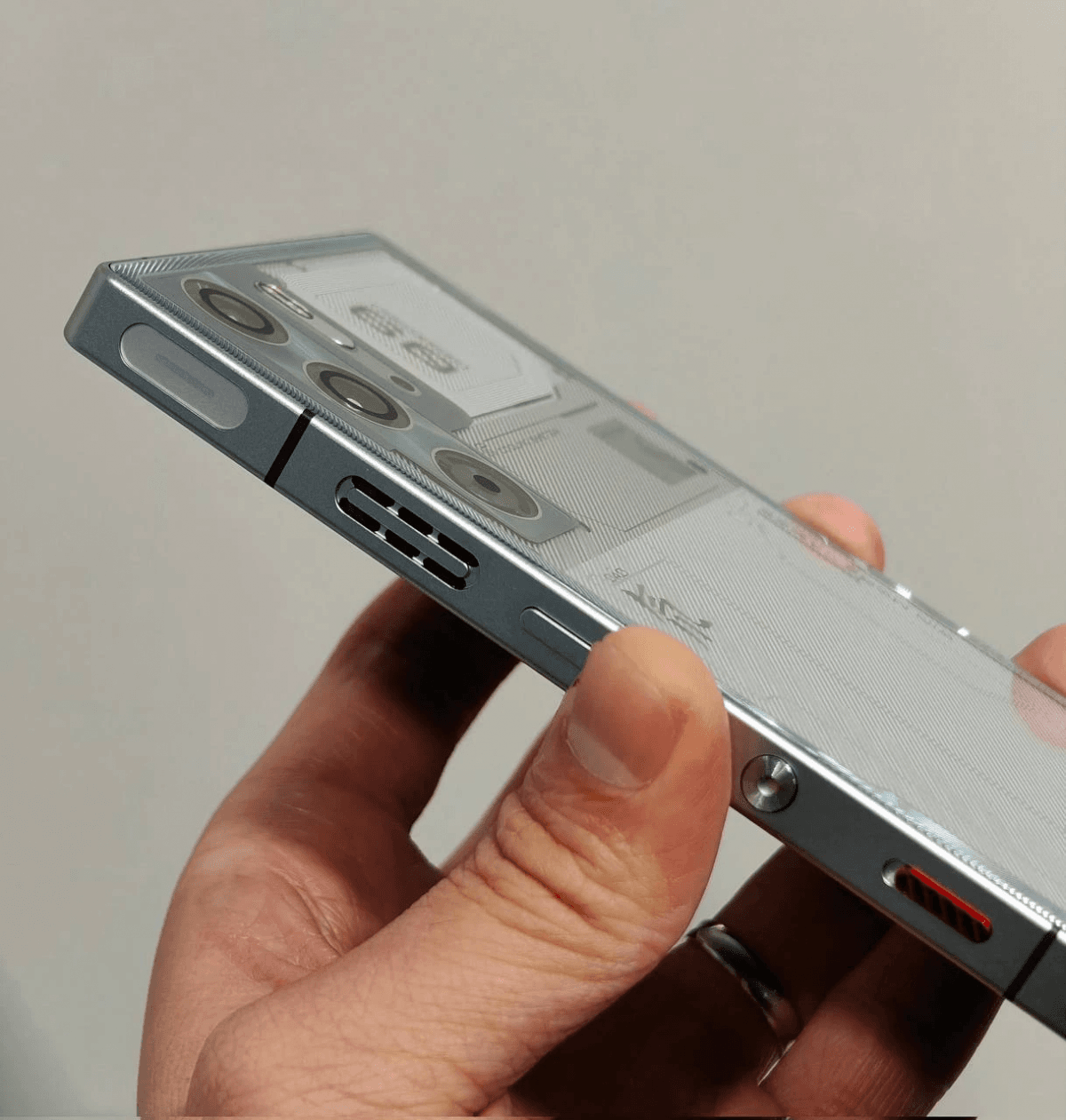 Red Magic 9 / Джерело: MyDrivers Red Magic 9 / Джерело: MyDrivers