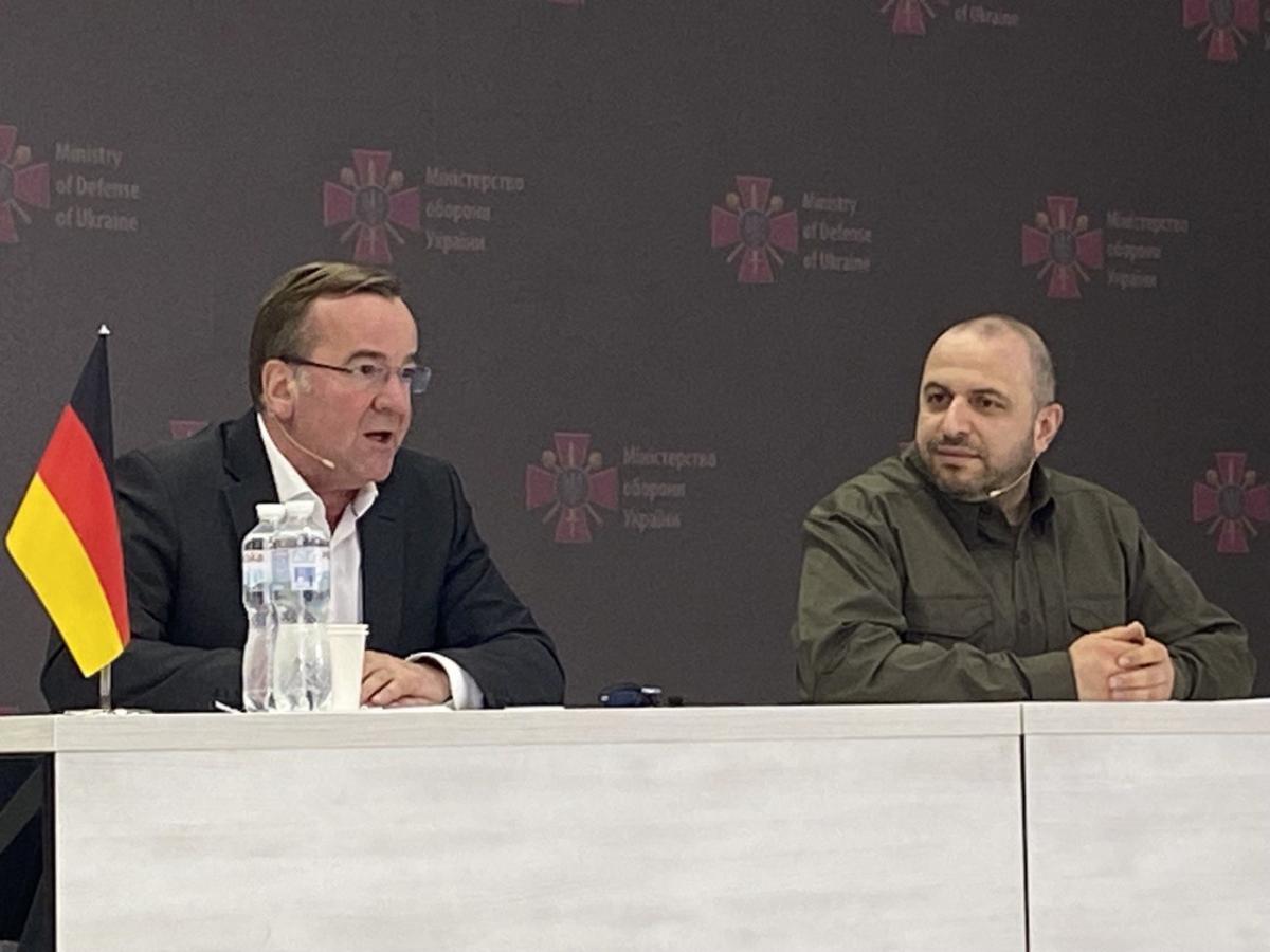 Пісторіус прокоментував новий пакет допомоги Україні та передачу ракет Taurus / фото УНІАН Пісторіус прокоментував новий пакет допомоги Україні та передачу ракет Taurus / фото УНІАН