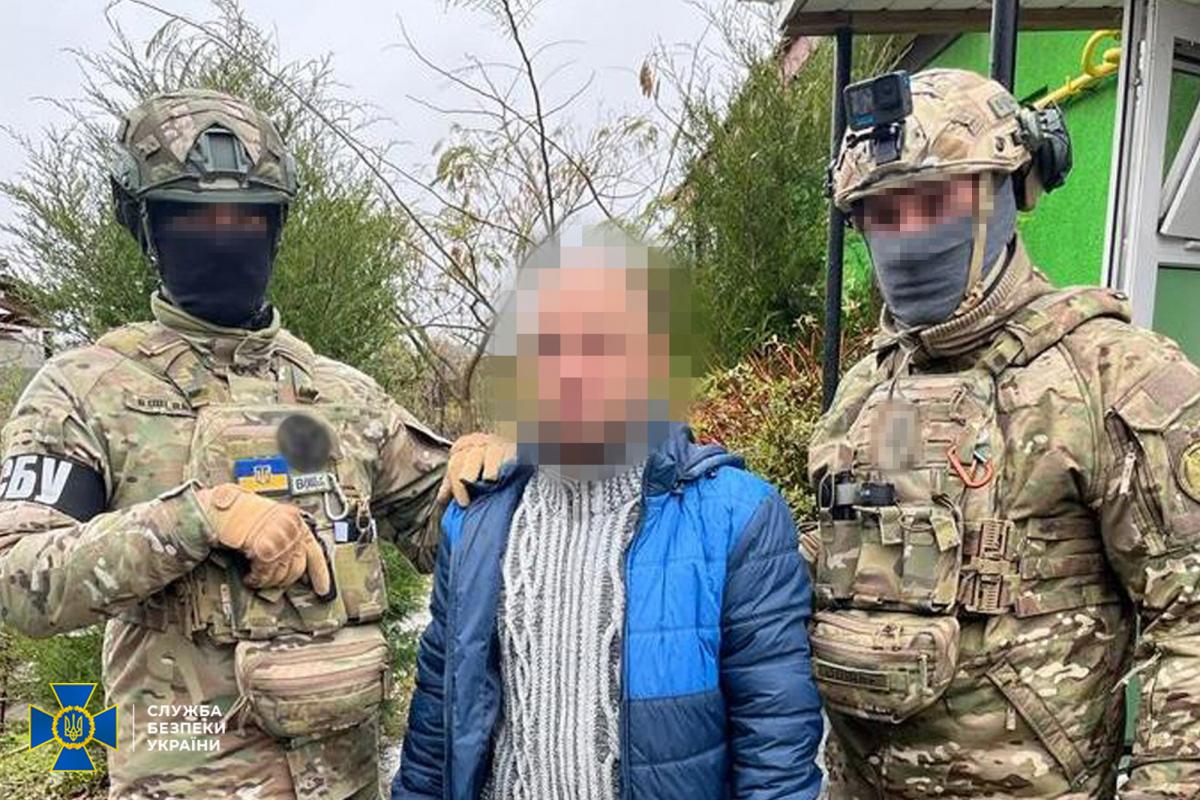 У Херсонській області затримали депутата-зрадника / фото СБУ У Херсонській області затримали депутата-зрадника / фото СБУ