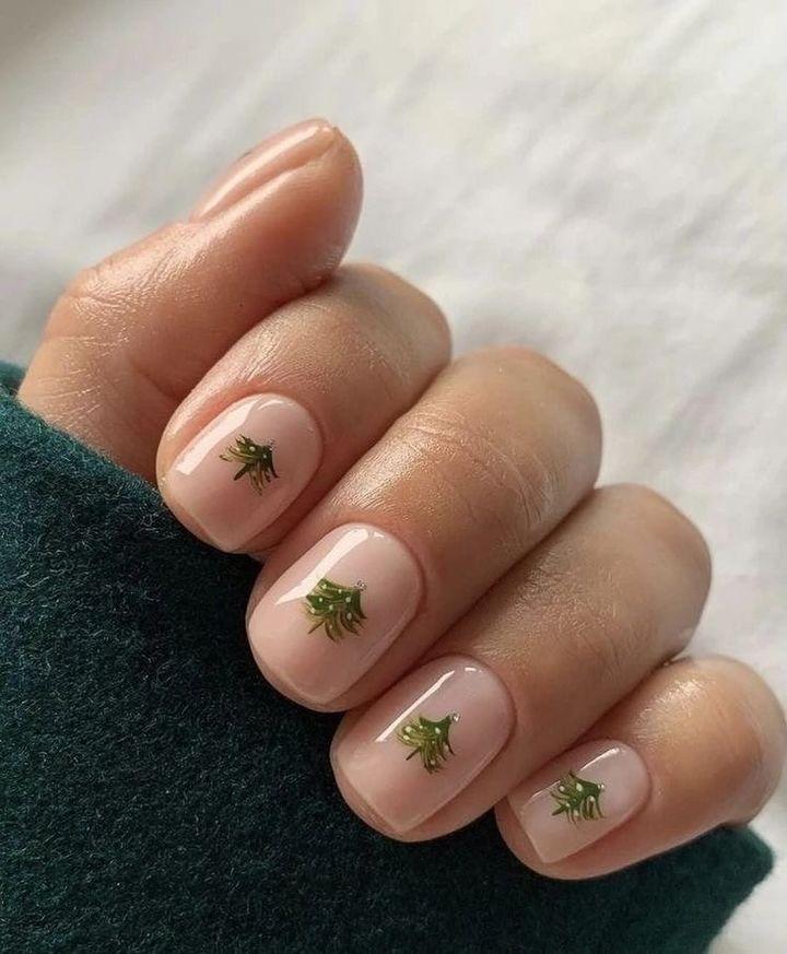 Зимний маникюр 2023 / instagram.com/sense_barnaul Зимний маникюр 2023 / instagram.com/sense_barnaul