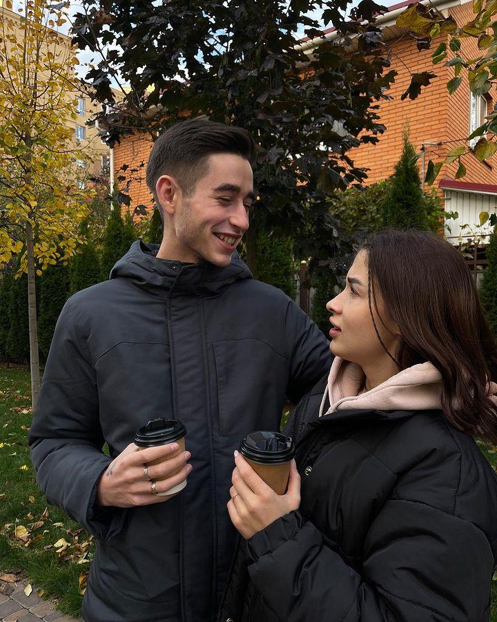 Роман Сасанчин с женой / instagram.com/sasanchyn_official