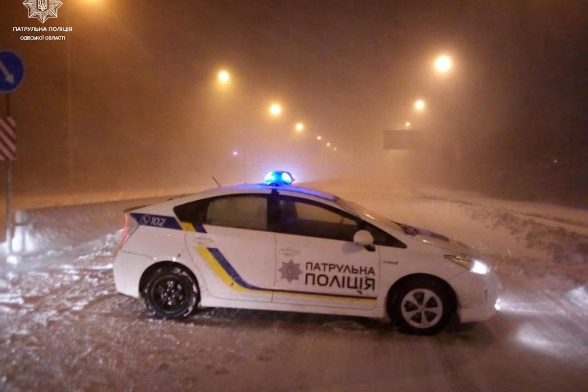 Україну накрила завірюха / фото t.me/patrolpolice_ua Україну накрила завірюха / фото t.me/patrolpolice_ua