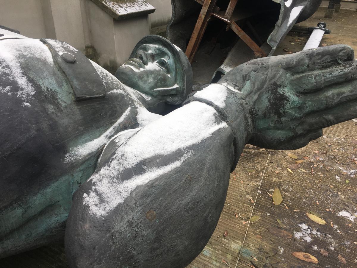 Скульптура солдата з Монумента слави / Фото Мирослави Бзікадзе Скульптура солдата з Монумента слави / Фото Мирослави Бзікадзе
