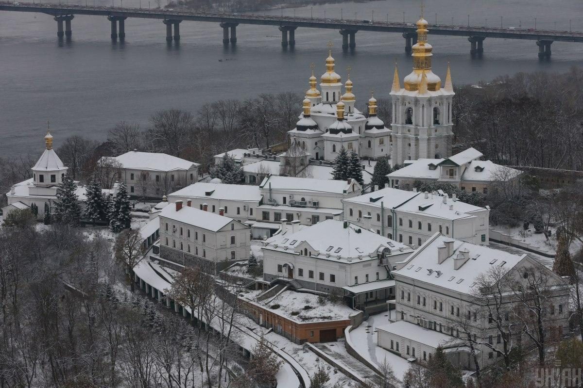 Фото Большая колокольня Киево-Печерской лавры 23 ноября 2023