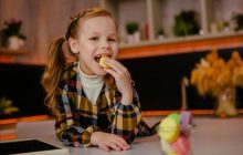 "Говорили встать на колени": 10-летняя украинская актриса призналась, что пострадала в школе