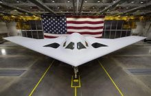 США приступили к летным испытаниям ядерного бомбардировщика B-21 Raider (видео)