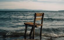 Те саме, що викурити 15 сигарет на день: ВООЗ назвала самотність глобальною загрозою