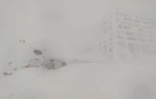 В Карпатах начался страшный шторм: температура упала до -18° (фото)
