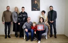 Защитник Мариуполя получил квартиру от "Cердца Азовстали", на новоселье был Жадан