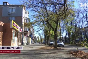 Щоденні обстріли, влучання з градів та дронові атаки - як виживає Нікополь