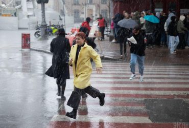 Не прячьте зонты: атмосферный фронт несет в Украину дожди