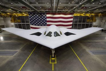 США приступили до льотних випробувань ядерного бомбардувальника B-21 Raider (відео)