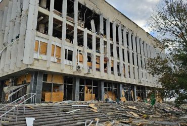 Окупанти завдали жахливих ударів по Херсону, є жертви (фото)