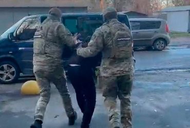 В Харькове задержали доцента университета за корректировку ударов по городу (фото)