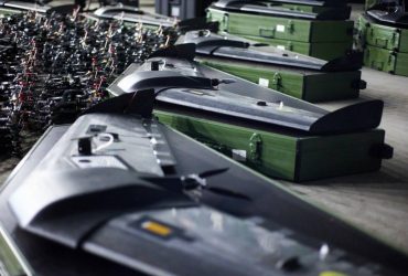 Группа членов НАТО обеспечит Украину миллионом дронов