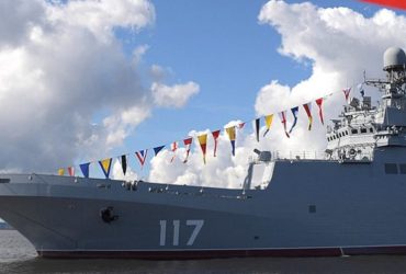 РФ привязывает ЗРК ТОР цепями к палубам, чтобы спасти десантные корабли