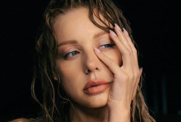 Тіна Кароль згадала, як програла в Караоке на Майдані (відео)