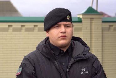 Сын Кадырова дослужился до повышения: получил батальон шейха Мансура в 16 лет