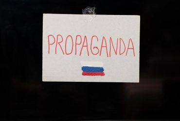 Влияние нарративов Москвы: СМИ показали, какие успехи имеют кремлевские тролли на Западе