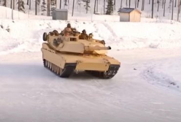 Leopard, Abrams, Challenger: западные танки передавали ВСУ без брони, - Жданов