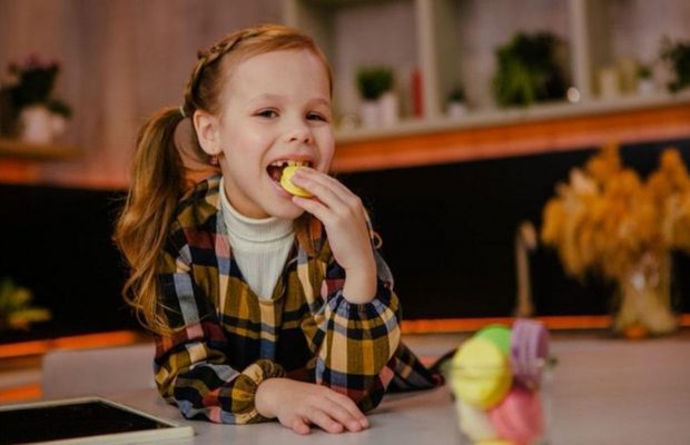 "Говорили встать на колени": 10-летняя украинская актриса призналась, что пострадала в школе