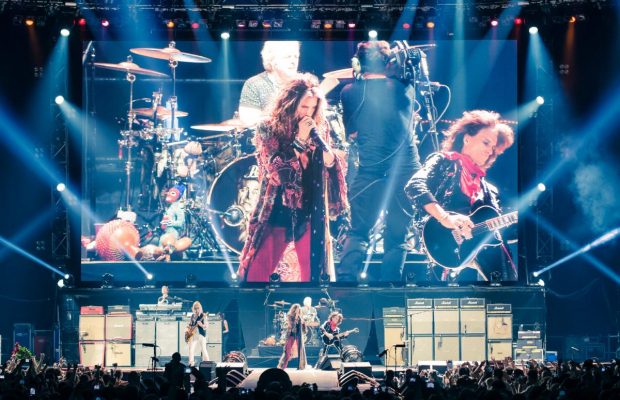 Спустя 50 лет фронтмена легендарной Aerosmith обвинили в сексуальном домогательстве