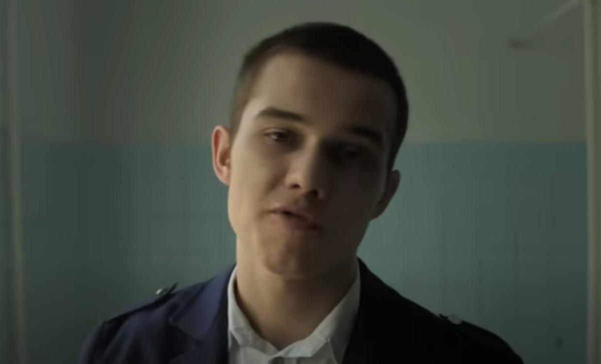 Кадр из сериала "Слово пацана" / Скриншот YouTube Кадр из сериала "Слово пацана" / Скриншот YouTube