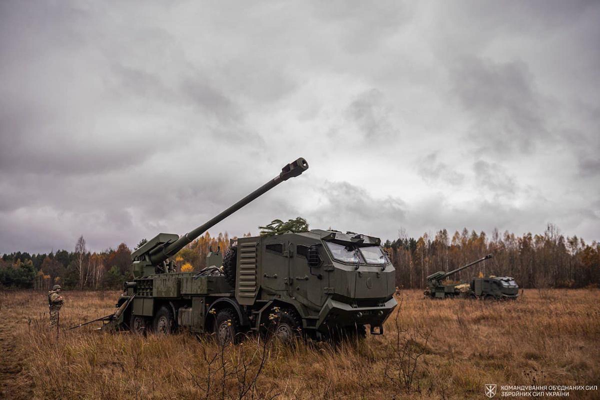 Самоходная "Богдана", вероятно, получила буксируемую "сестру" / фото facebook.com/JointForcesCommandAFU