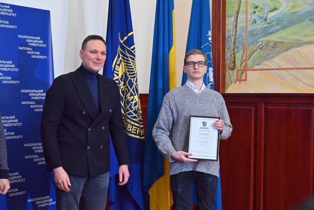 NAUDI виділила 10 стипендій для підтримки здобувачів вищої освіти НАУ: гендиректор КБ 'Луч' Коростельов заявив, що згоден стати головою Наглядової ради НАУ (фоторепортаж) NAUDI виділила 10 стипендій для підтримки здобувачів вищої освіти НАУ: гендиректор КБ 'Луч' Коростельов заявив, що згоден стати головою Наглядової ради НАУ (фоторепортаж)