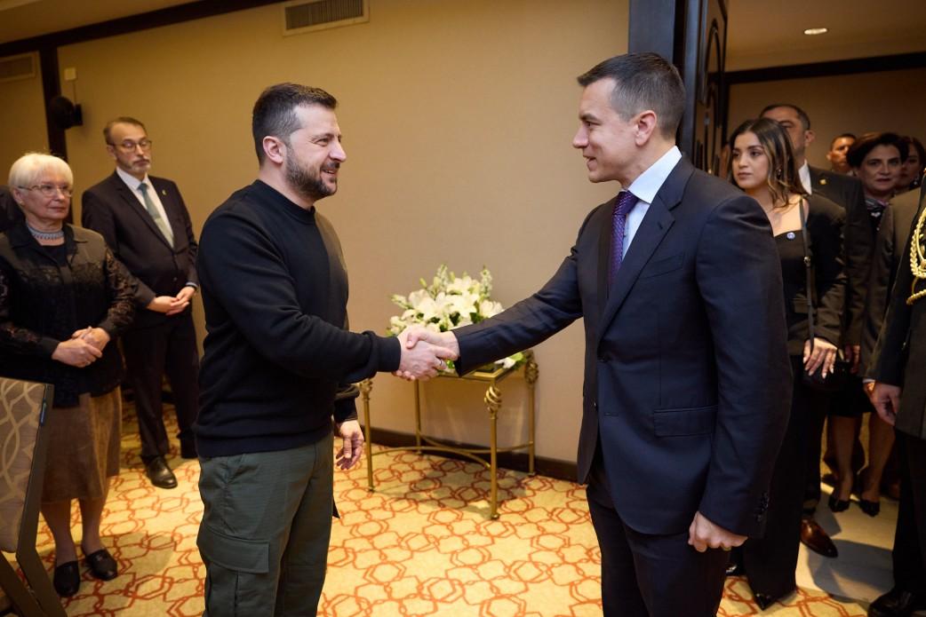 Зеленський провів зустріч з президентом Еквадору / фото Офіс президента Зеленський провів зустріч з президентом Еквадору / фото Офіс президента