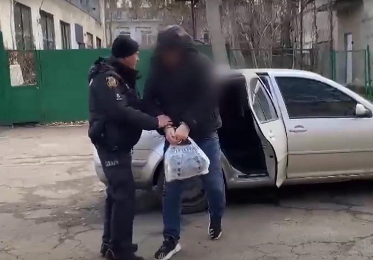 В Одесі за підпали квартир затриали "Путіна" / фото скріншот В Одесі за підпали квартир затриали "Путіна" / фото скріншот