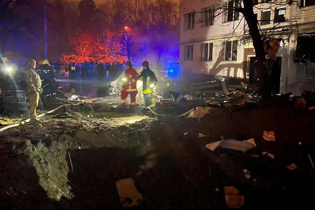Через потужну ворожу атаку в Києві десятки будинків залишилися без електрики / фото t.me/pgo_gov_ua Через потужну ворожу атаку в Києві десятки будинків залишилися без електрики / фото t.me/pgo_gov_ua