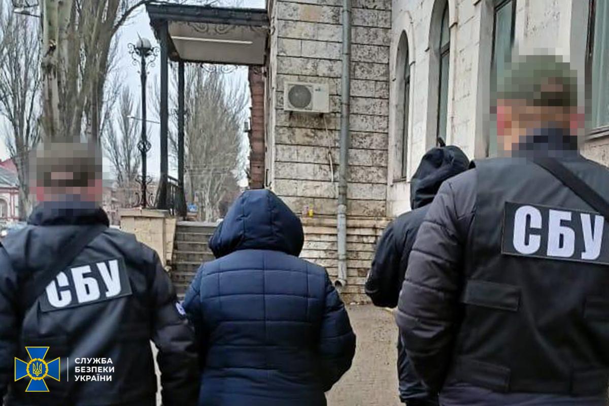 Наводчица передавала оккупантам координаты позиций ВСУ через мессенджер / фото СБУ Наводчица передавала оккупантам координаты позиций ВСУ через мессенджер / фото СБУ
