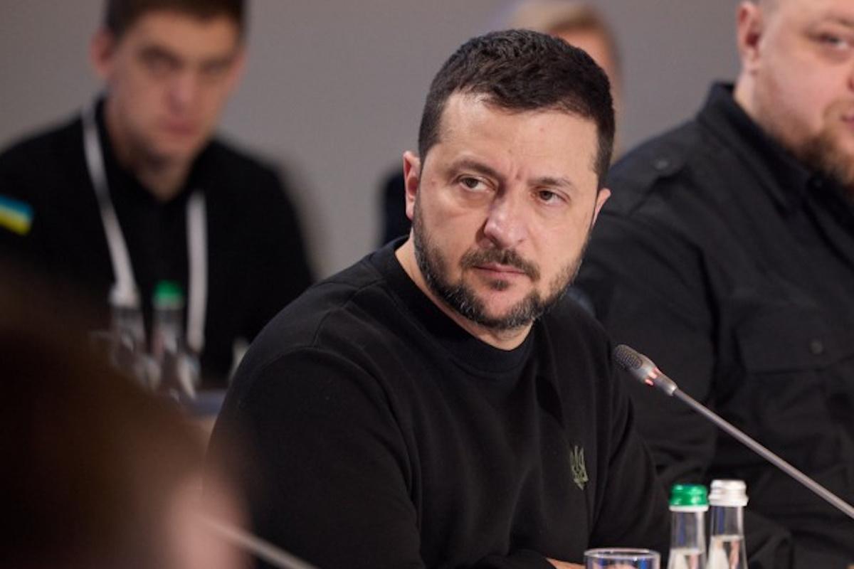 Владимир Зеленский считает, что альтернативы снижению мобилизационного возраста с нынешних 27 лет нет / фото president.gov.ua