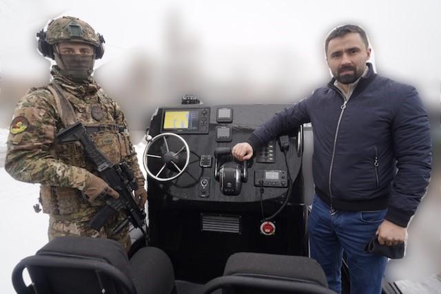 Катери за 53 млн грн передав «Сталевий фронт» військовим / фото прес-служби Метінвесту Катери за 53 млн грн передав «Сталевий фронт» військовим / фото прес-служби Метінвесту