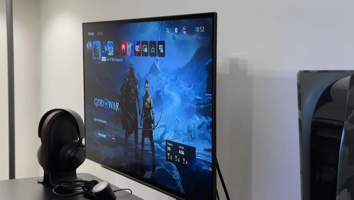 LG представила OLED-монитор, способный работать в двух режимах / Скриншот с видео SpawnPoiint