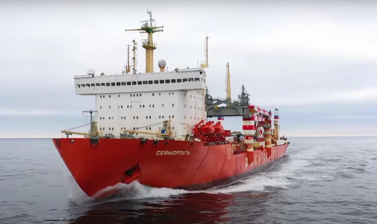 Ледокол-контейнервоз находился на причале Атомфлота / скриншот