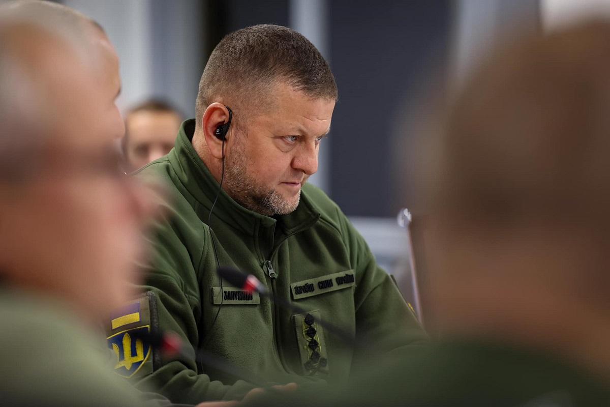 Залужний висловився щодо можливості ротації кожні пів року/ фото з Facebook головнокомандувач ЗС України Залужний висловився щодо можливості ротації кожні пів року/ фото з Facebook головнокомандувач ЗС України