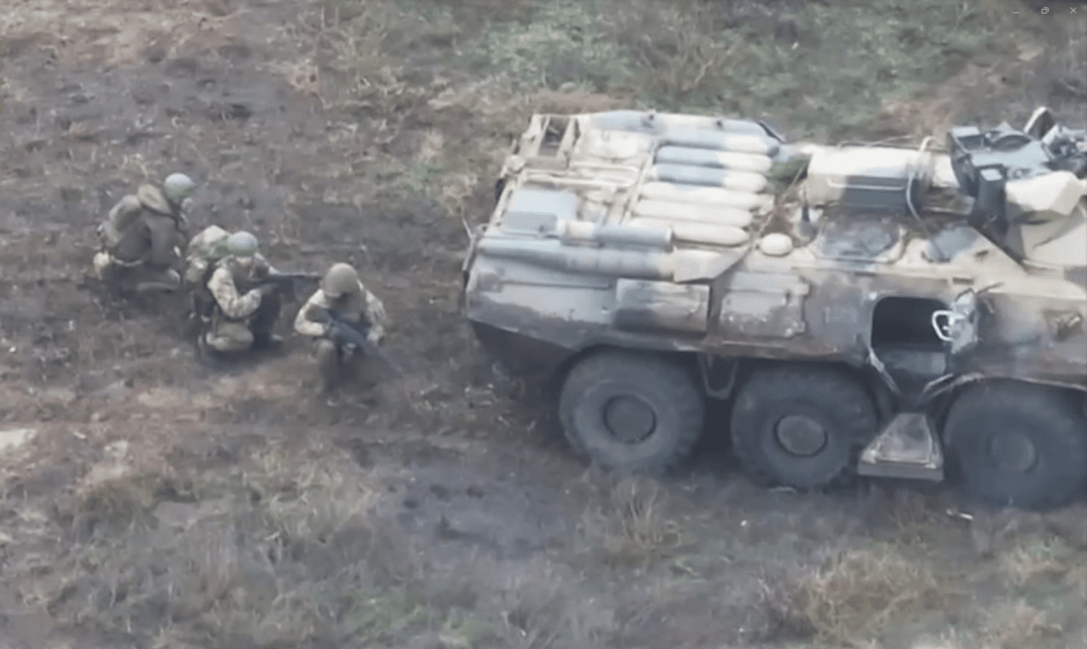 Українські морпіхи розбили окупантів під час спроби штурму / скриншот Українські морпіхи розбили окупантів під час спроби штурму / скриншот
