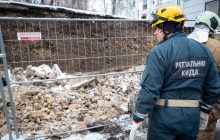 В центре Киева произошел обвал стены: есть погибший (фото)