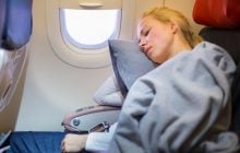 Почему в самолетах всегда так холодно: бортпроводница объяснила причину