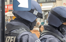 В Австрії на шоломі поліцейського помітили "Z": поліції довелося пояснюватися (фото)