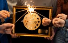 Главная бизнес-премия страны "Выбор года" в Украине объявила список товаров и услуг №1