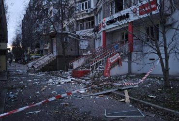 Росіяни вгатили по центру Херсона: стало відомо про жахливі наслідки (фото, відео)