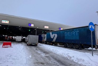 Розблокування польського кордону: на одному з пунктів почали пропускати вантажівки