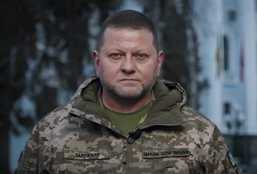 Зеленський намагався відсторонити Залужного, проти виступили Буданов і Сирський, - Bild