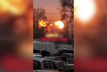В окупованій Макіївці пролунали вибухи, після яких спалахнула сильна пожежа