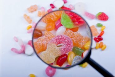 Дієтологи назвали продукти, які вони ніколи не їдять